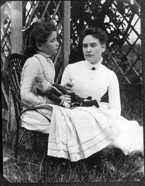 Hellen Keller y Anne Sullivan